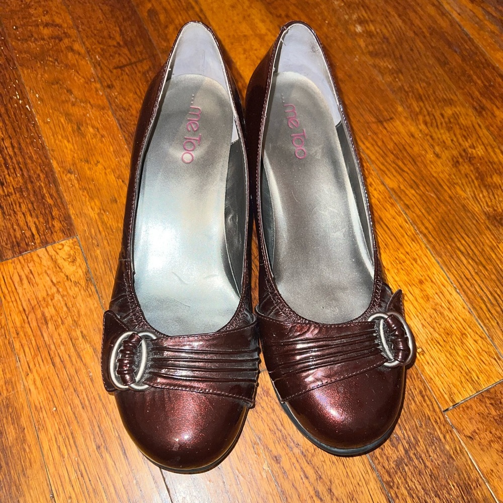 Me too burgundy leather women’s wedge sandals shoes size 8